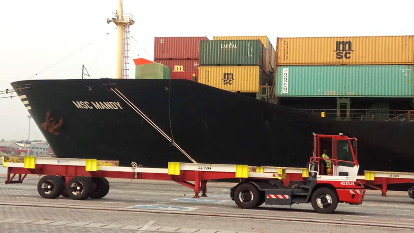 Контейнеровоз «MSC Mandy». Фото: Facebook, Посольство России в Бенине и Того
