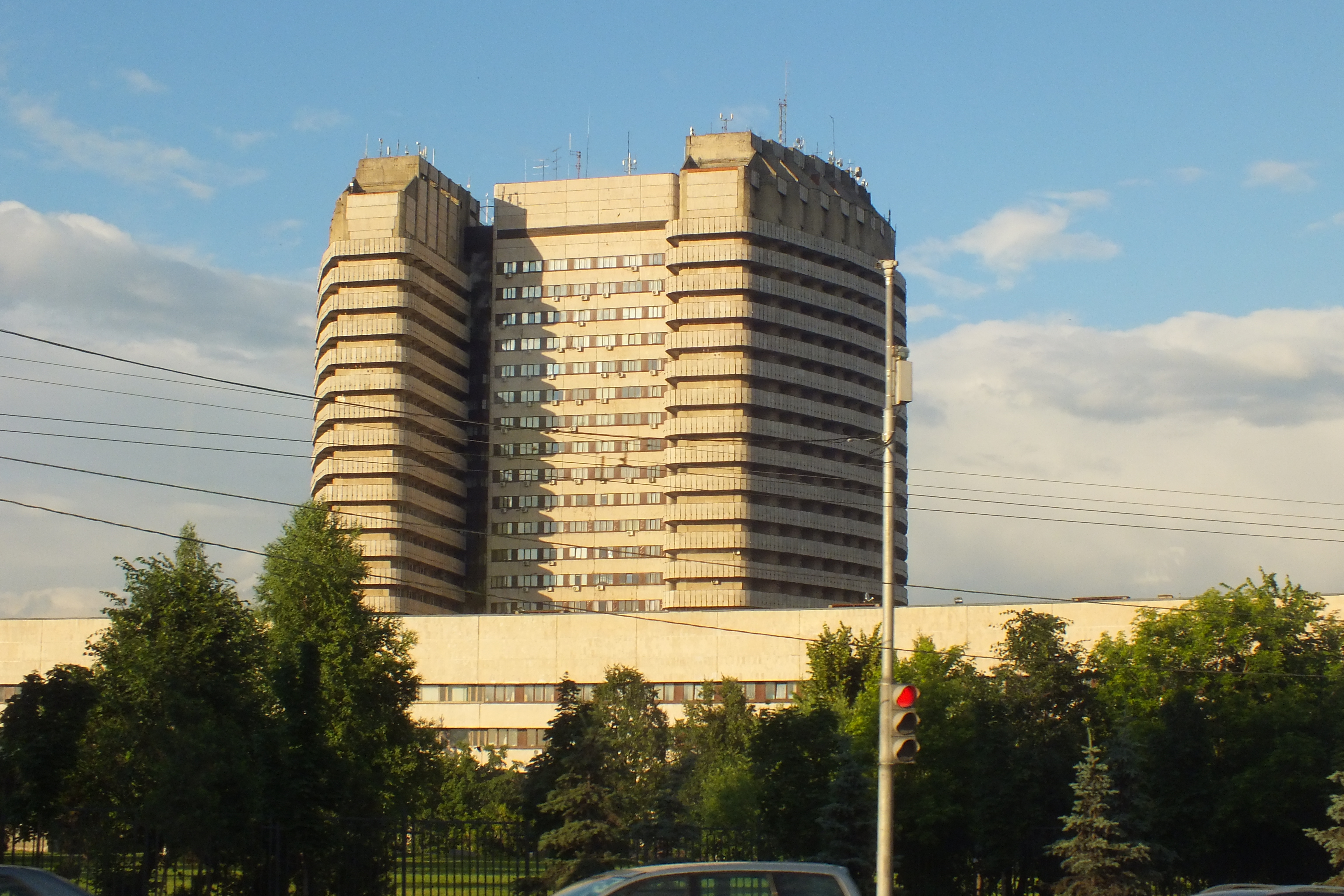 Фото с сайта wikipedia.org Здание онкоцентра имени Блохина