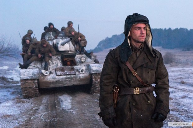 Кадр с Александром Петровым из фильма «Т-34» с сайта kino-teatr.ru Названы самые популярные российские актер и актриса 2019 года