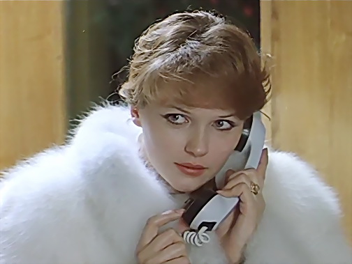 Кадр с сайта kino-teatr.ru Александра Яковлева из «Чародеев» призналась, что больна раком