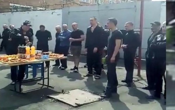 Скриншот с YouTube