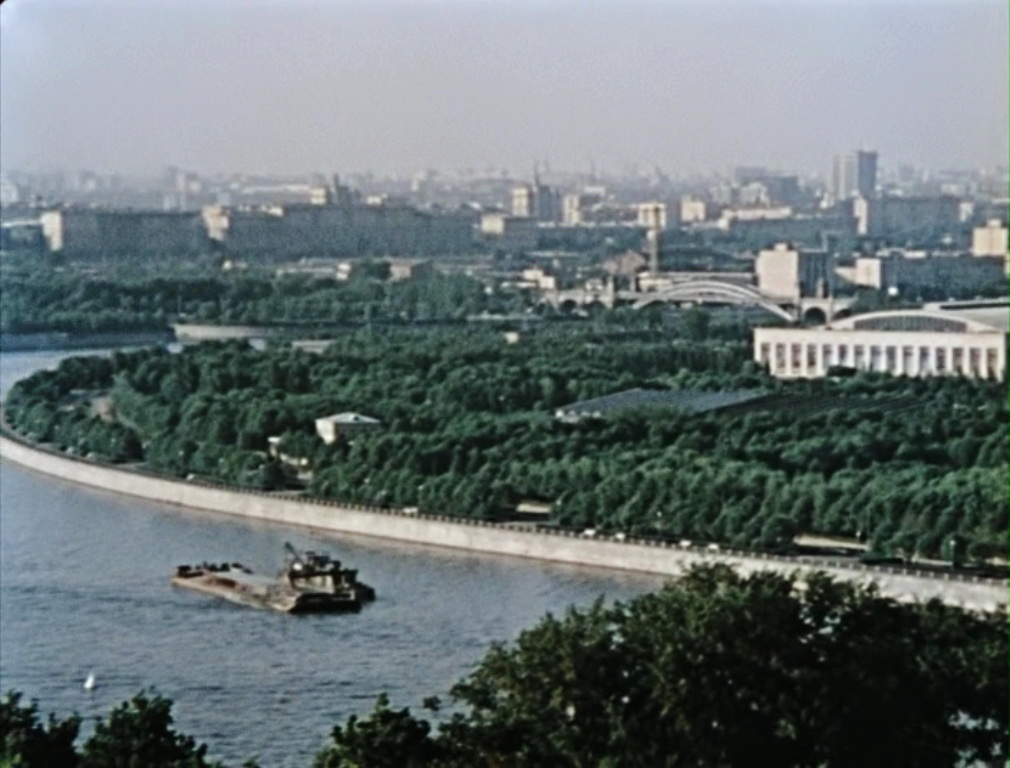 Кадр с сайта kino-teatr.ru Разработан маршрут экскурсии по фильму «Москва слезам не верит»