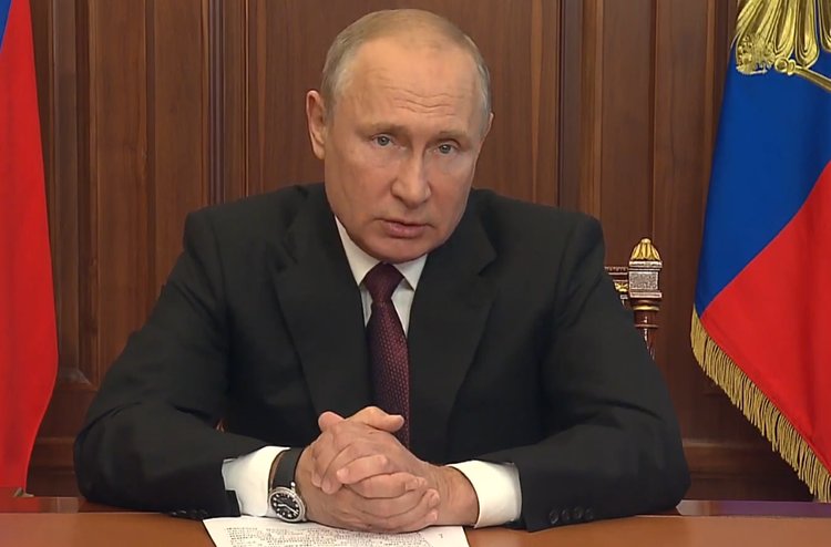 Стоп-кадр из видео Владимир Путин © KM.RU, Стоп-кадр из видео