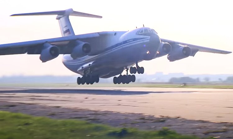 Ил-76. Стоп-кадр из видео в YouTube Ил-76