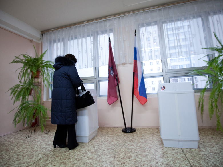 Голосование на избиательных участках
