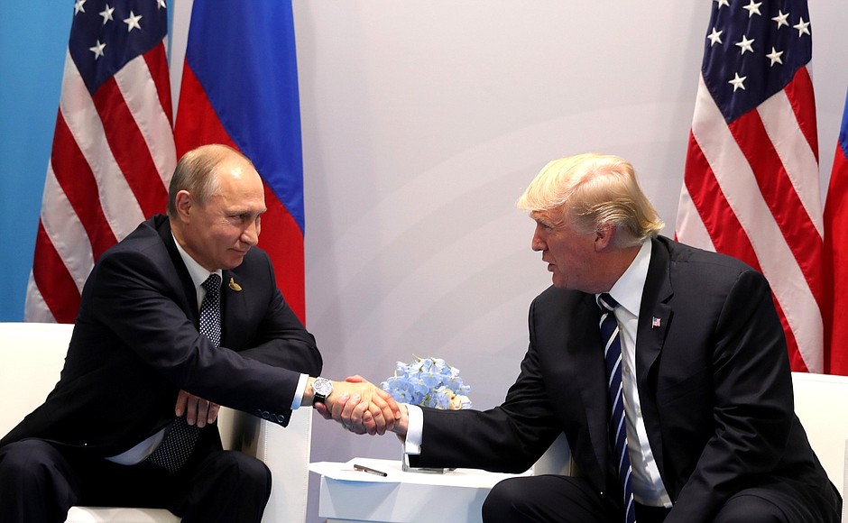 Фото с сайта kremlin.ru Встреча Путина и Трампа