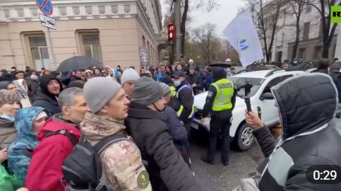 Стоп-кадр из видео