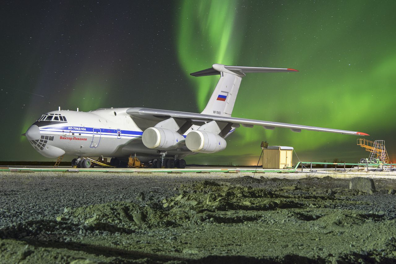 Ил-76. Фото Alexey Reznichenko с сайта russianplanes.net