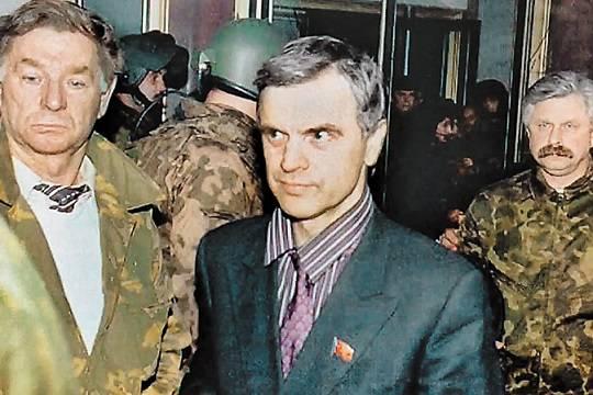 Руслан Хасбулатов. Фото с сайта wikimedia.org Руслан Хасбулатов. Фото с сайта wikimedia.org