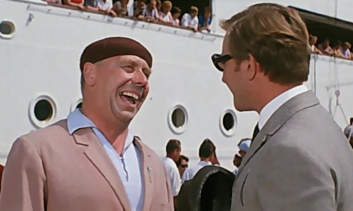 Кадр из «Бриллиантовой руки» с сайта kino-teatr.ru Жители России идентифицировали самый узнаваемый смех советского кино