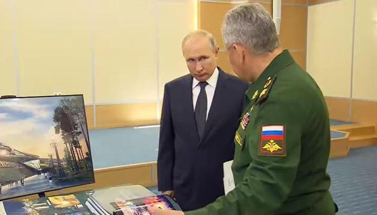 Стоп-кадр из видео с сайта kremlin.ru