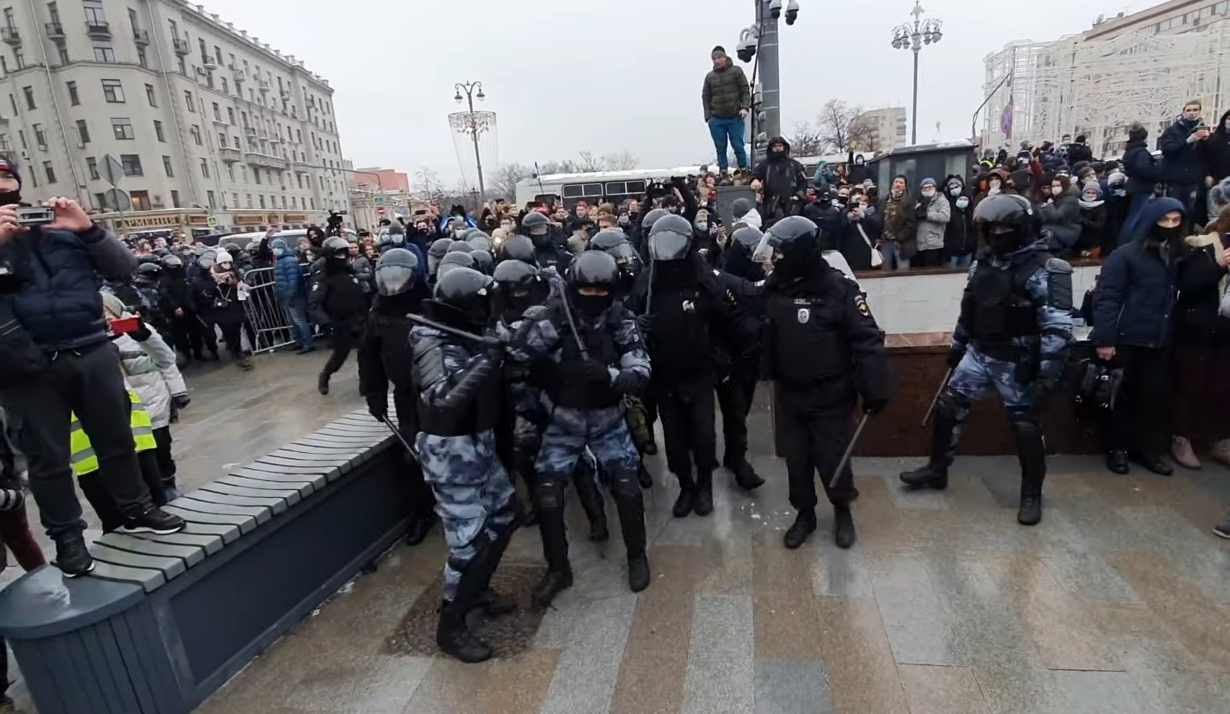 Стоп-кадр из видео © KM.RU, Стоп-кадры из видео