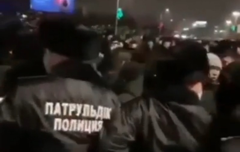 Стоп-кадр из видео © KM.RU, Соцсети и стоп-кадры из видео