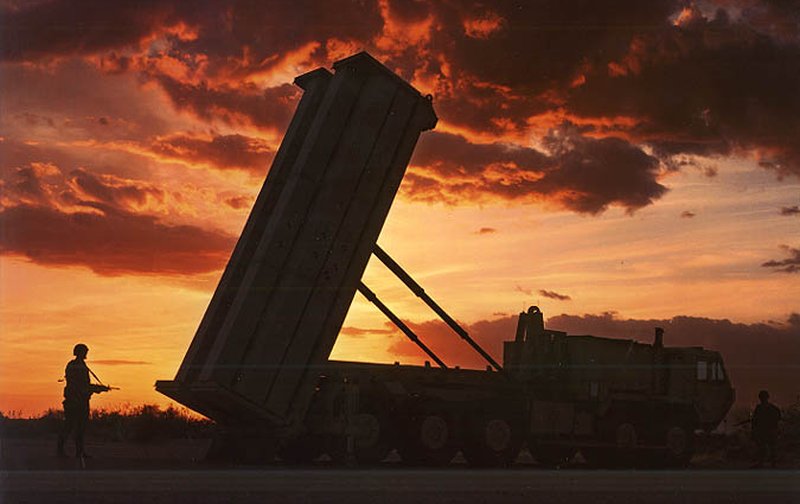 Подвижная пусковая установка THAAD. Фото с сайта wikimedia.org Пусковая установка THAAD