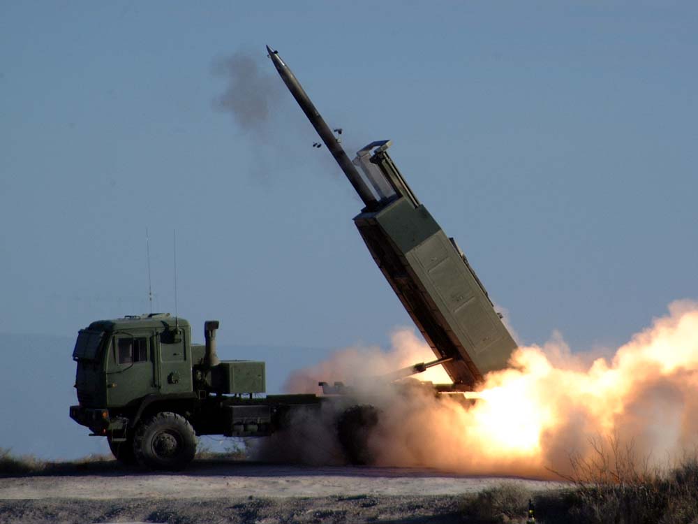 Установки HIMARS Фото с сайта wikipedia.org Установки HIMARS