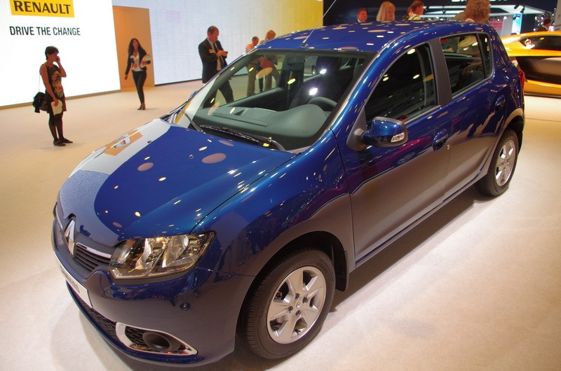© KM.RU, Кирилл Дуболев Renault Sandero