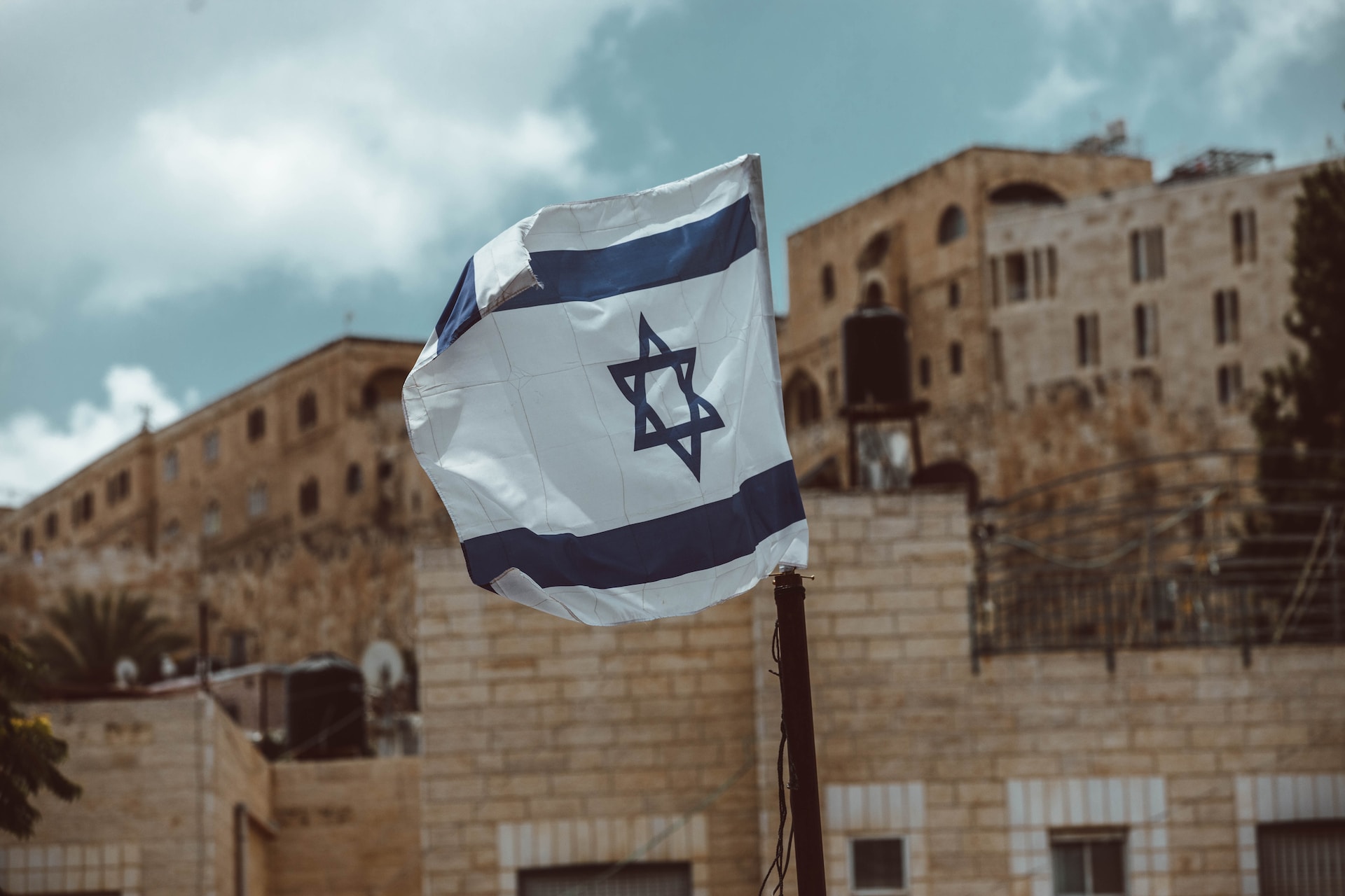 Photo by <a href="https://unsplash.com/@house_42?utm_content=creditCopyText&utm_medium=referral&utm_source=unsplash">Taylor Brandon</a> on <a href="https://unsplash.com/photos/Y8r0RTNrIWM?utm_content=creditCopyText&utm_medium=referral&utm_source=unsplash">Unsplash</a>