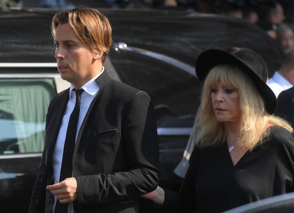 Певица Алла Пугачева и телеведущий Максим Галкин