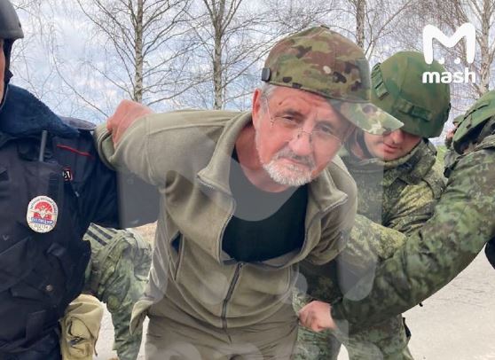 Задержанный пилот украинского легкомоторного самолёта. Фото: Телеграм-канал Mash