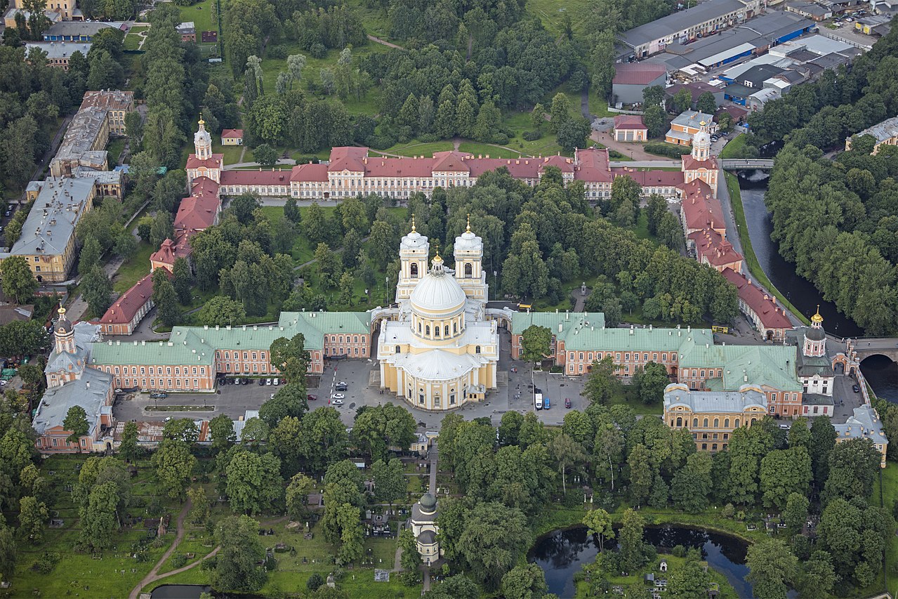Александро-Невская лавра. Фото Andrew Shiva с сайта ru.wikipedia.org