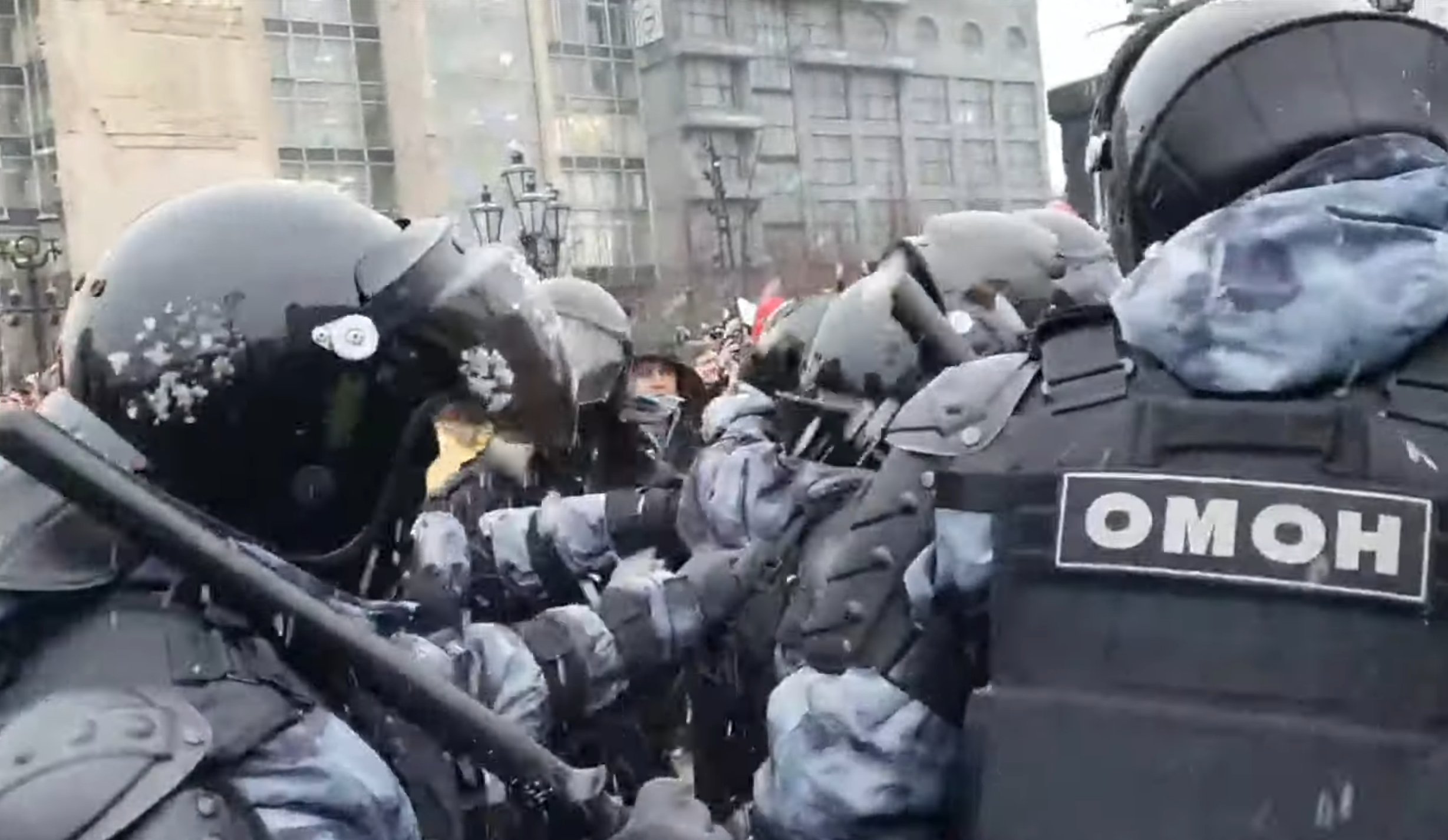 Стоп-кадры из видео © KM.RU