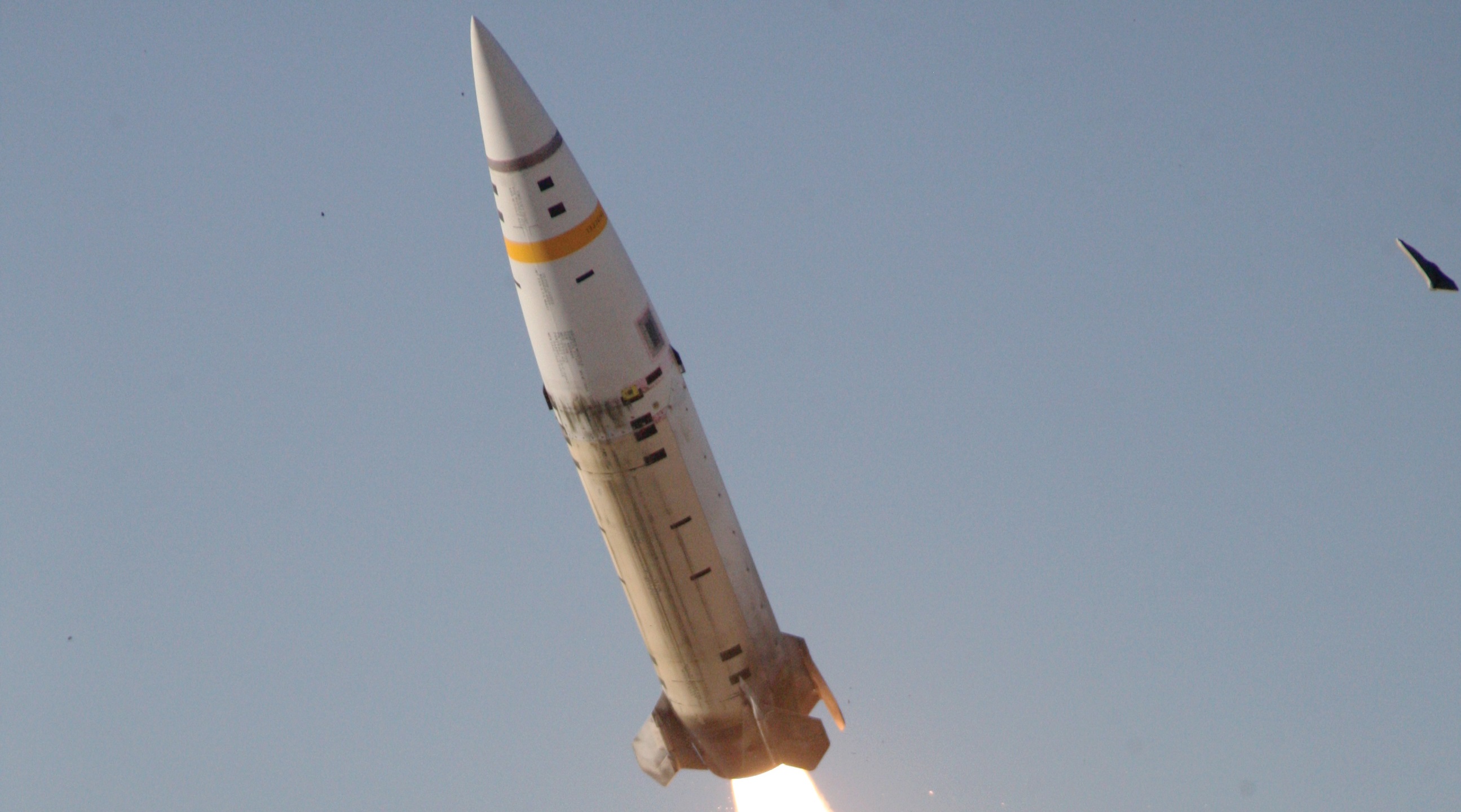Пуск ракеты ATACMS/U.S. Army photo