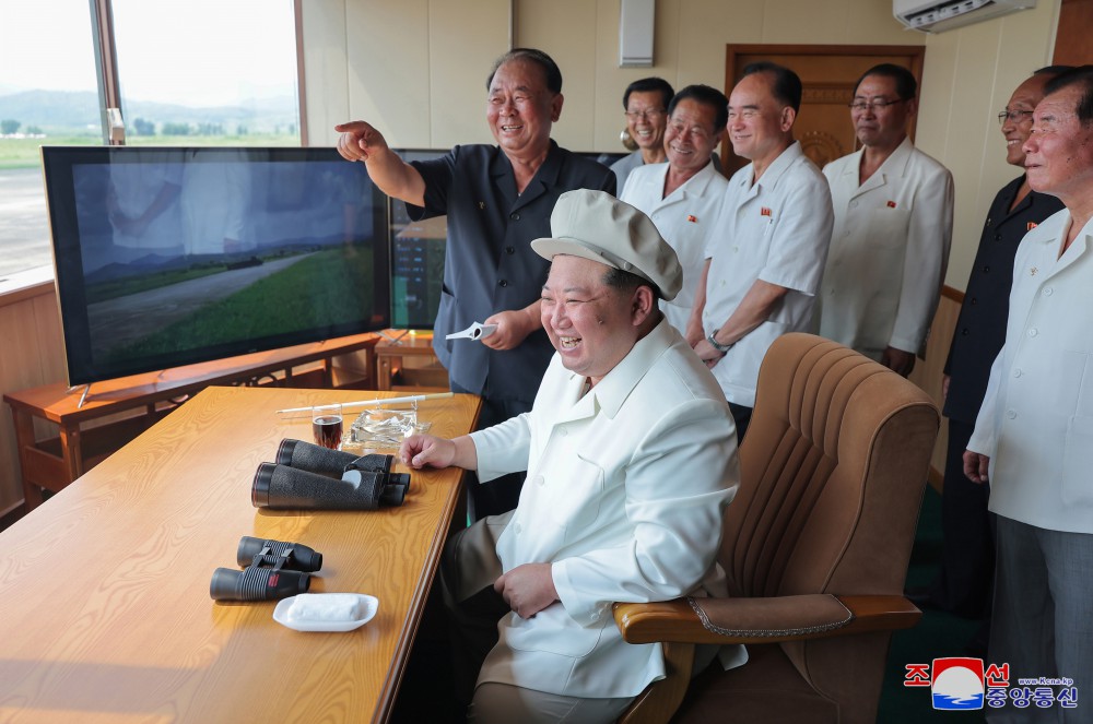 Ким Чен Ын Фото: Kcna.kp Ким Чен Ын во время испытания БПЛА