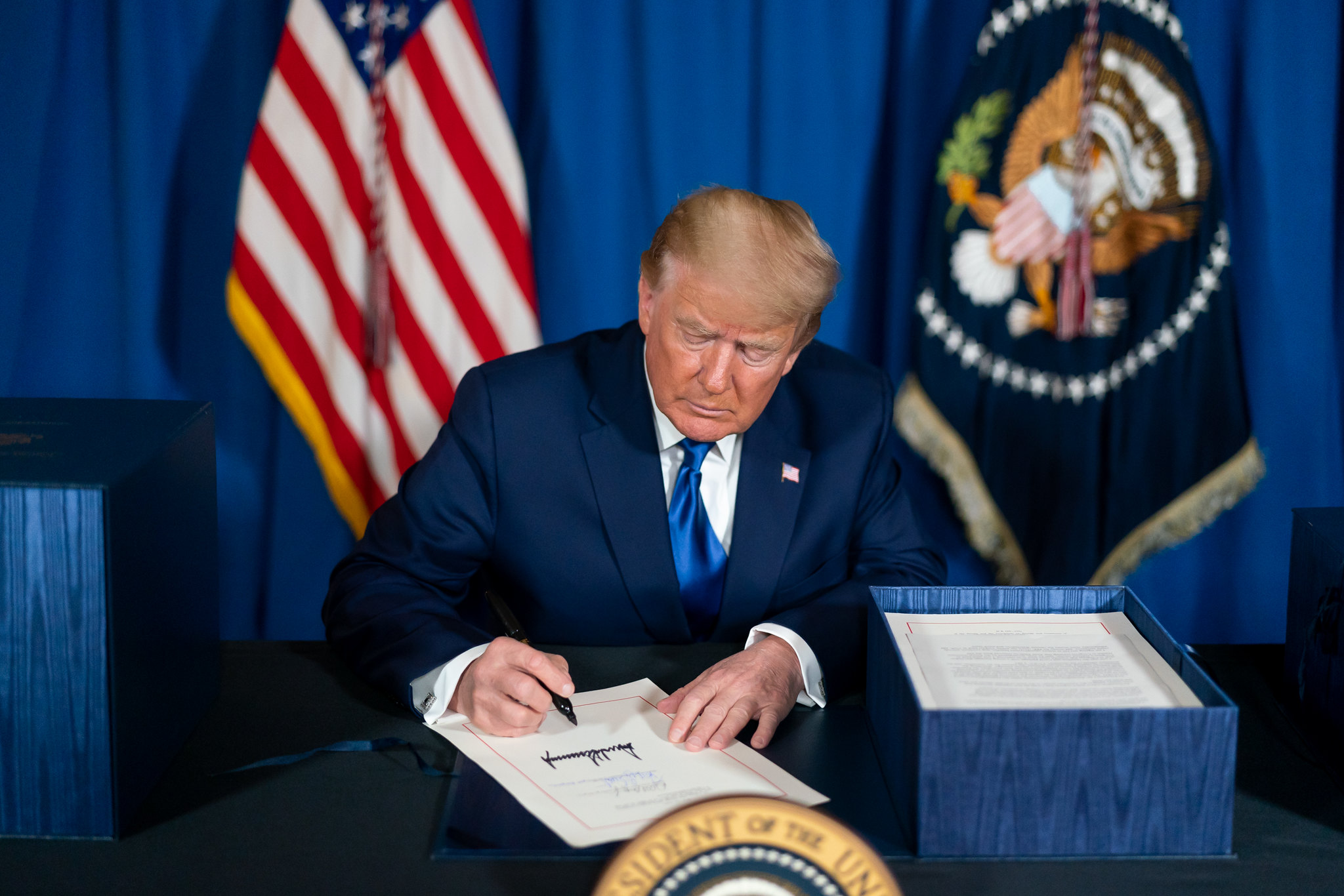 Official White House Photo by Shealah Craighead