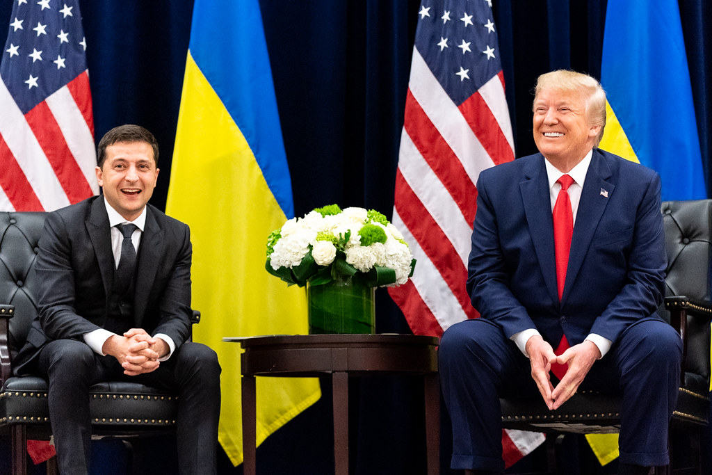 Official White House Photo by Shealah Craighead Владимир Зеленский и Дональд Трамп. Архивное фото