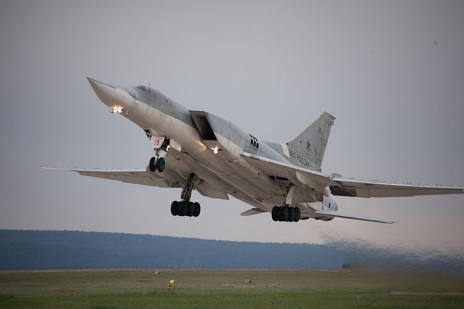 Ту-22М3. Фото: <a target="_blank" href="https://www.tupolev.ru/planes/tu-22m3/?ysclid=m906nc0kvo663281494">ОАК «Туполев»</a>