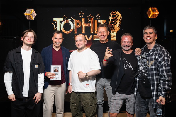 Фото Алексея Молчановского предоставлено Top Hit На Top Hit Live обсудили проблему артиста без личного бренда