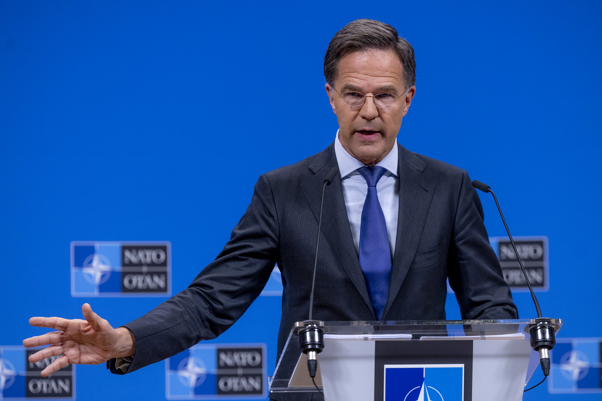Фото © NATO Пресс-конференция генсека НАТО Марка Рютте